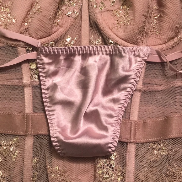 Damaged Victoria’s Secret Shine Lace Corset - Picture 17 of 17